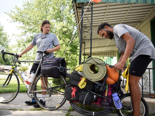couple finds kindness key in cross country bike ride
