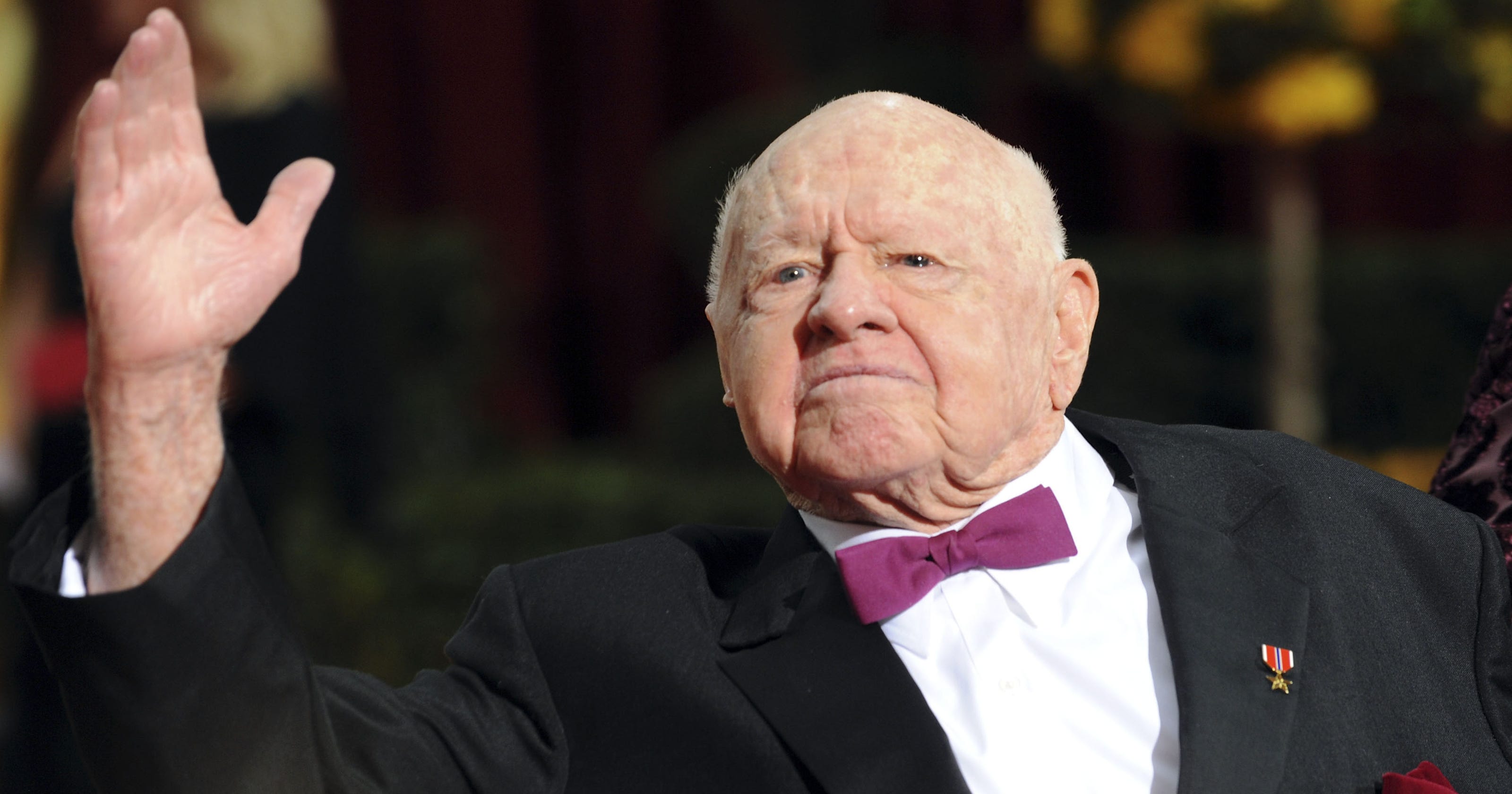 Hollywood Legend Mickey Rooney Dies - 