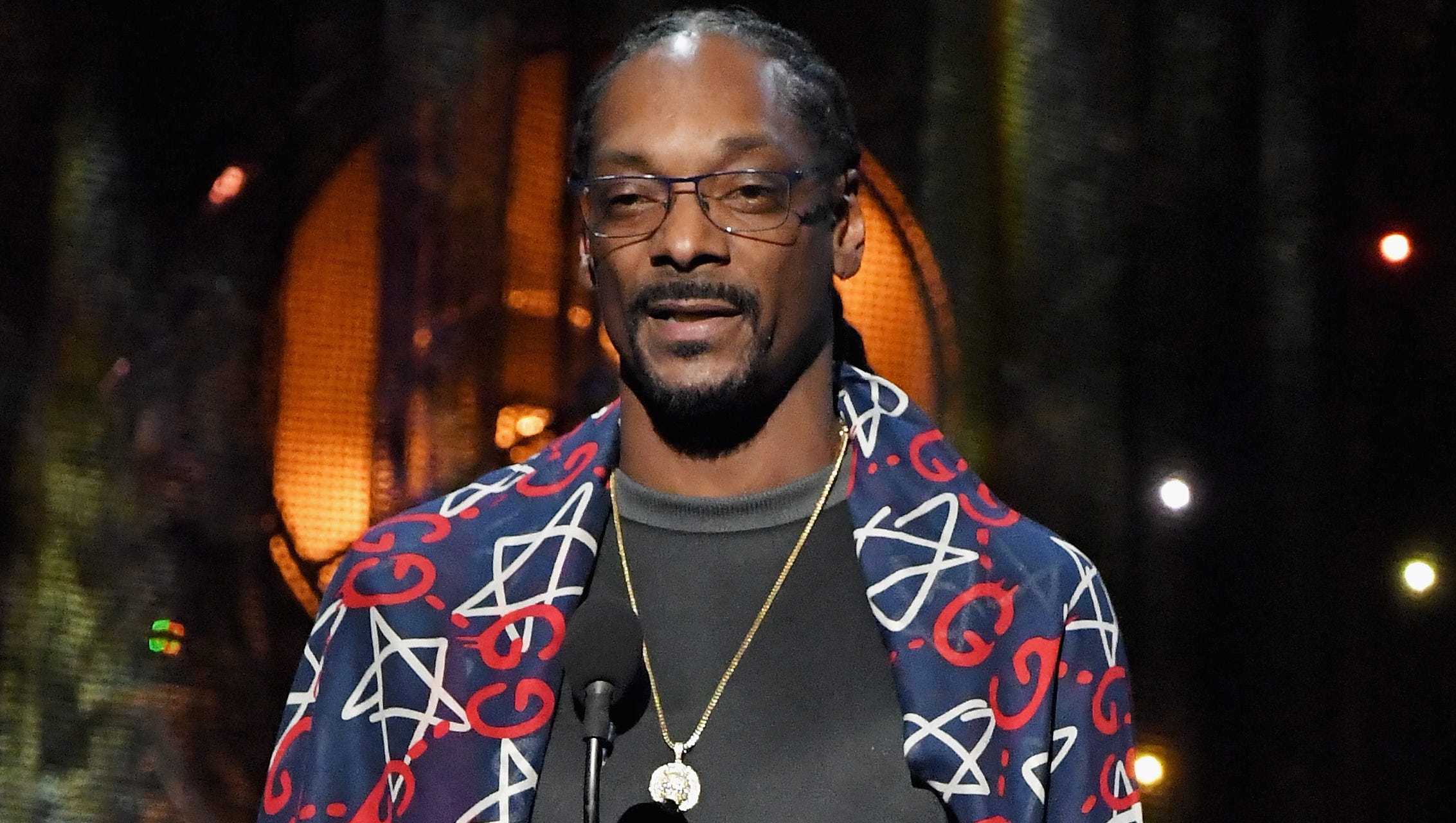 tupac shakur tribute at rock hall