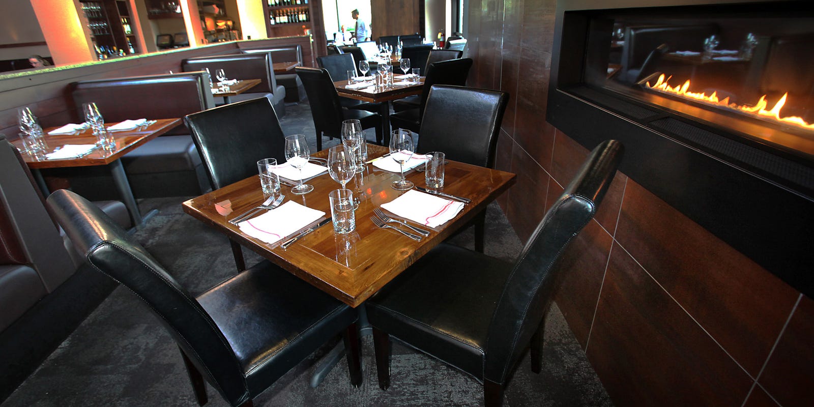 10 Indianapolis Restaurants With Fireplaces