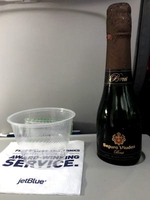 Bubbles at 35,000 feet? Yes, please.
