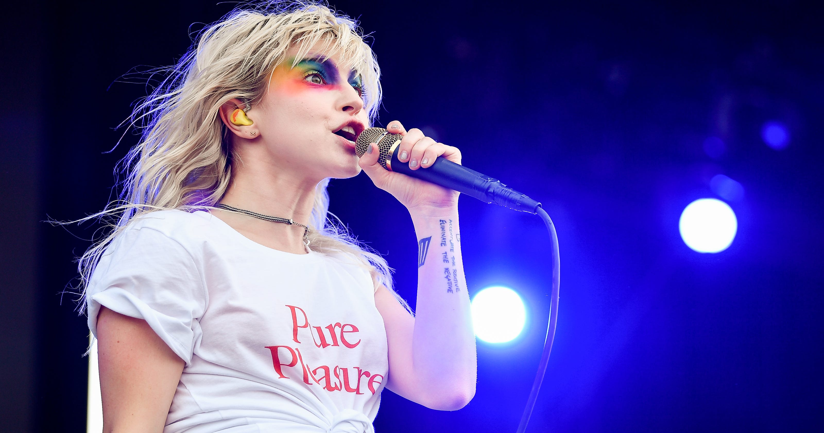 Paramore's Hayley Williams says she survived thanks to 'art and friends'