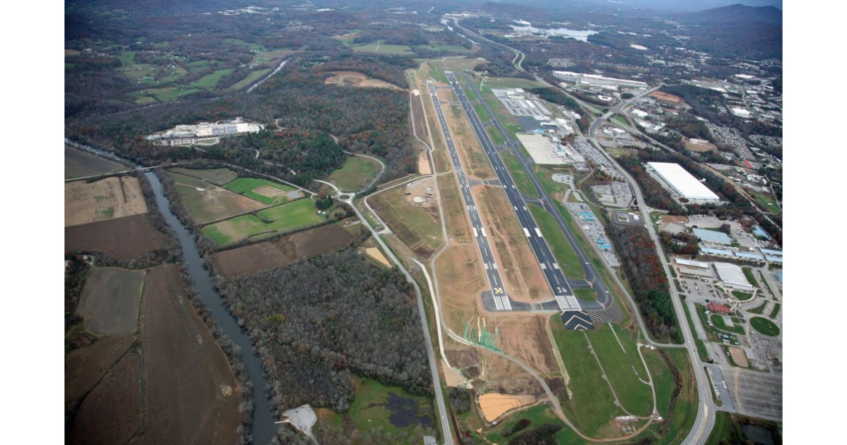 Asheville airport sets passenger record again