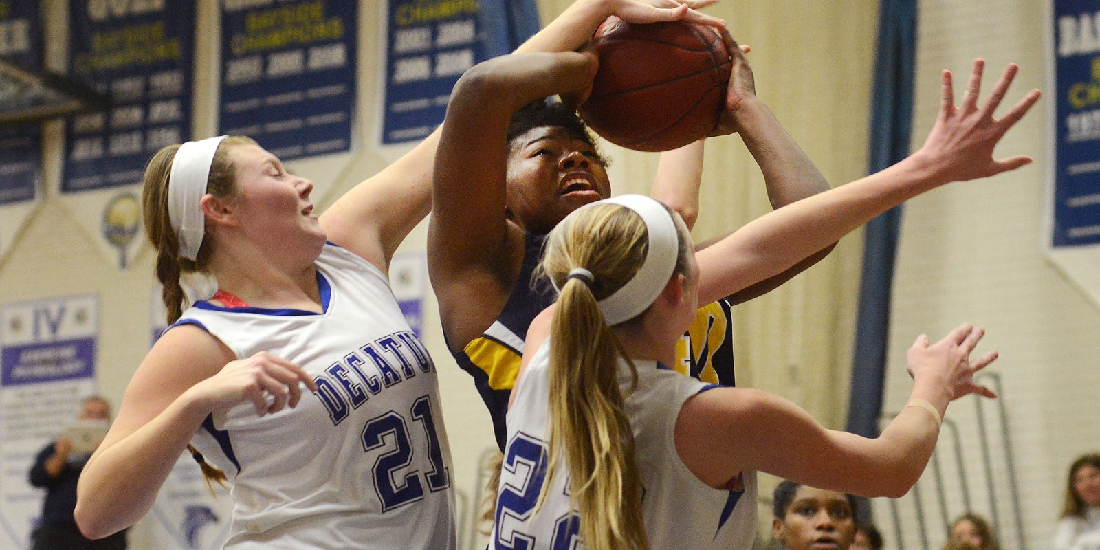 Total Teamwork Leads Decatur To Win