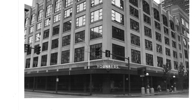 
Younkers
