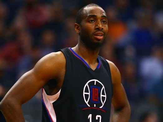 Luc Mbah a Moute to Houston (ESPN)