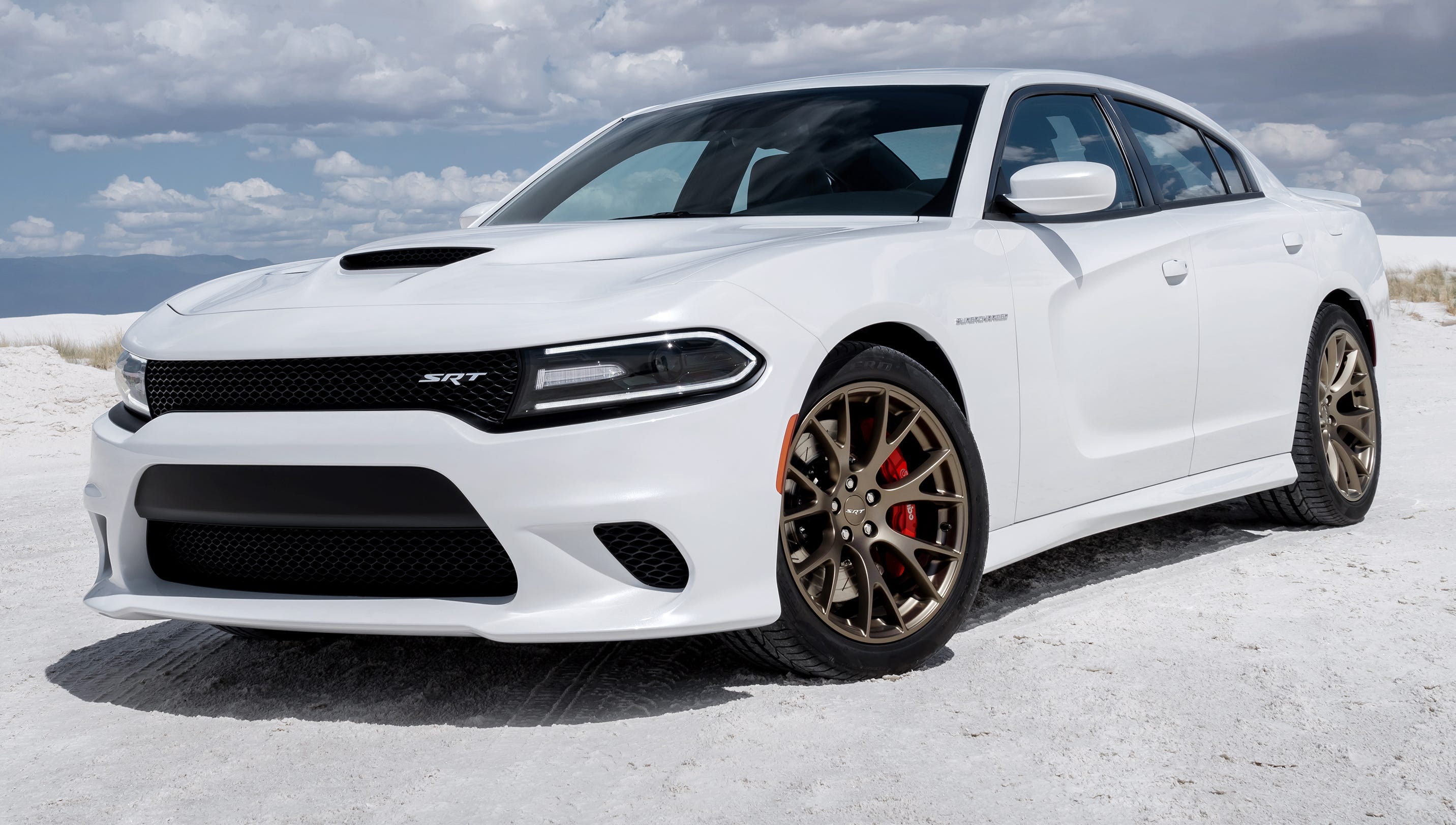 Tåget Vice deltage Dodge Charger SRT Hellcat: 707 hp. family sedan