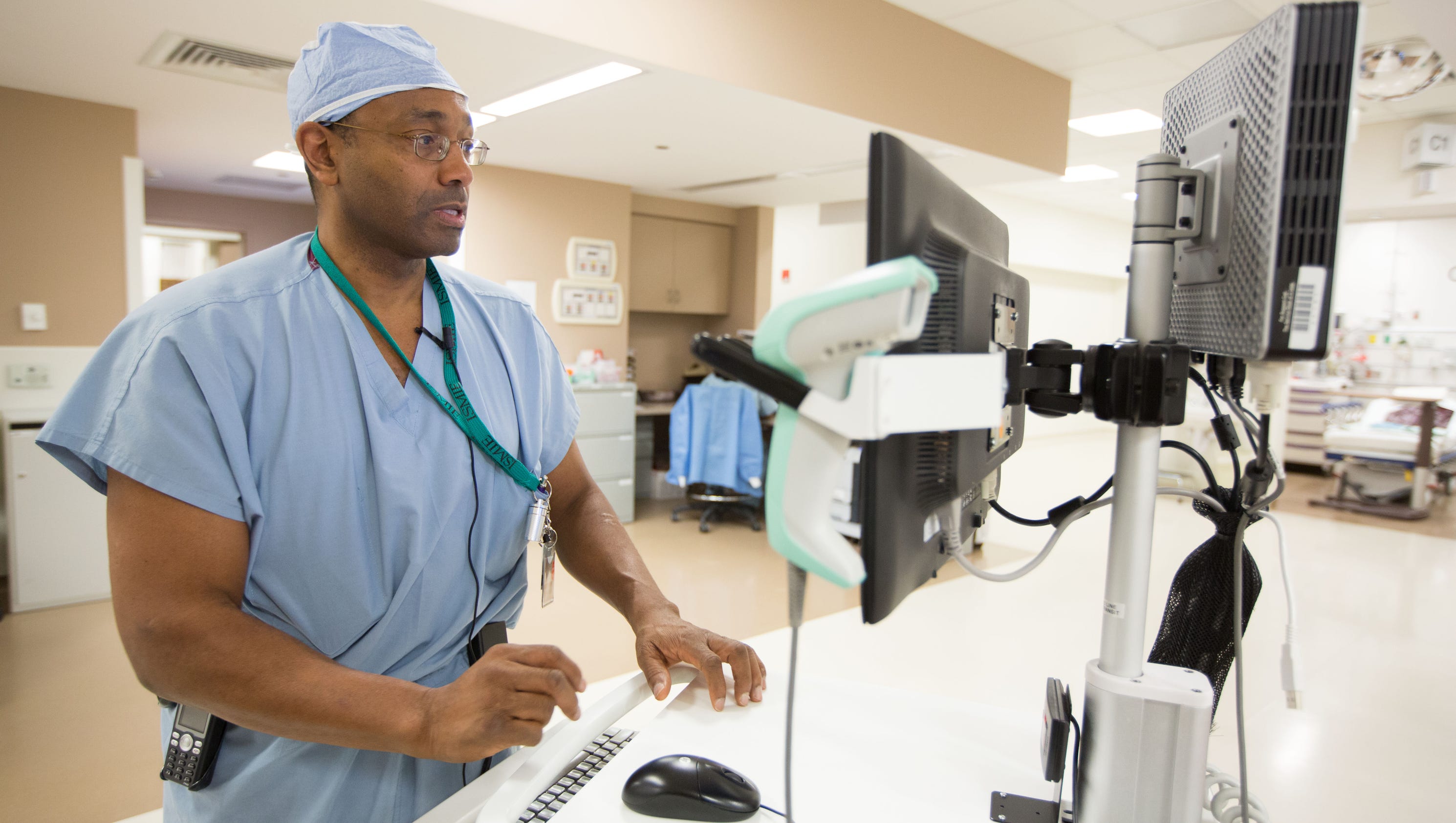 Health care stocks rebound despite fight over Obamacare