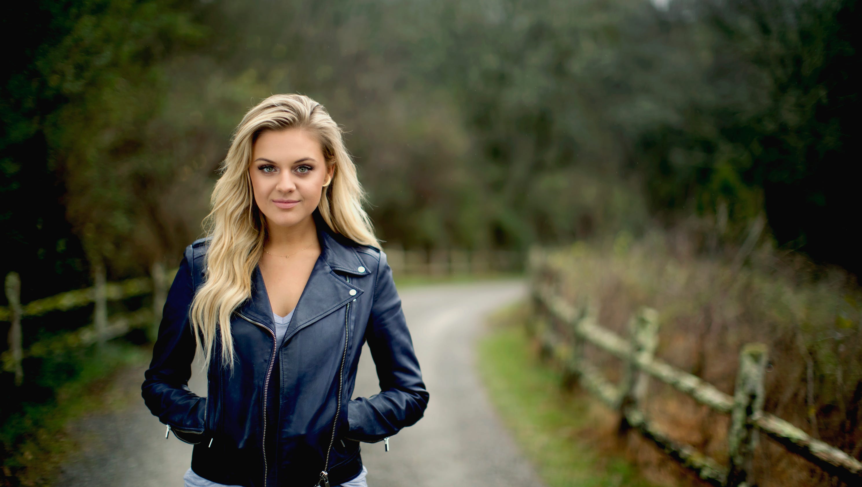Kelsea Ballerini Aims For Memorable First Time Tour With Bells Whistles