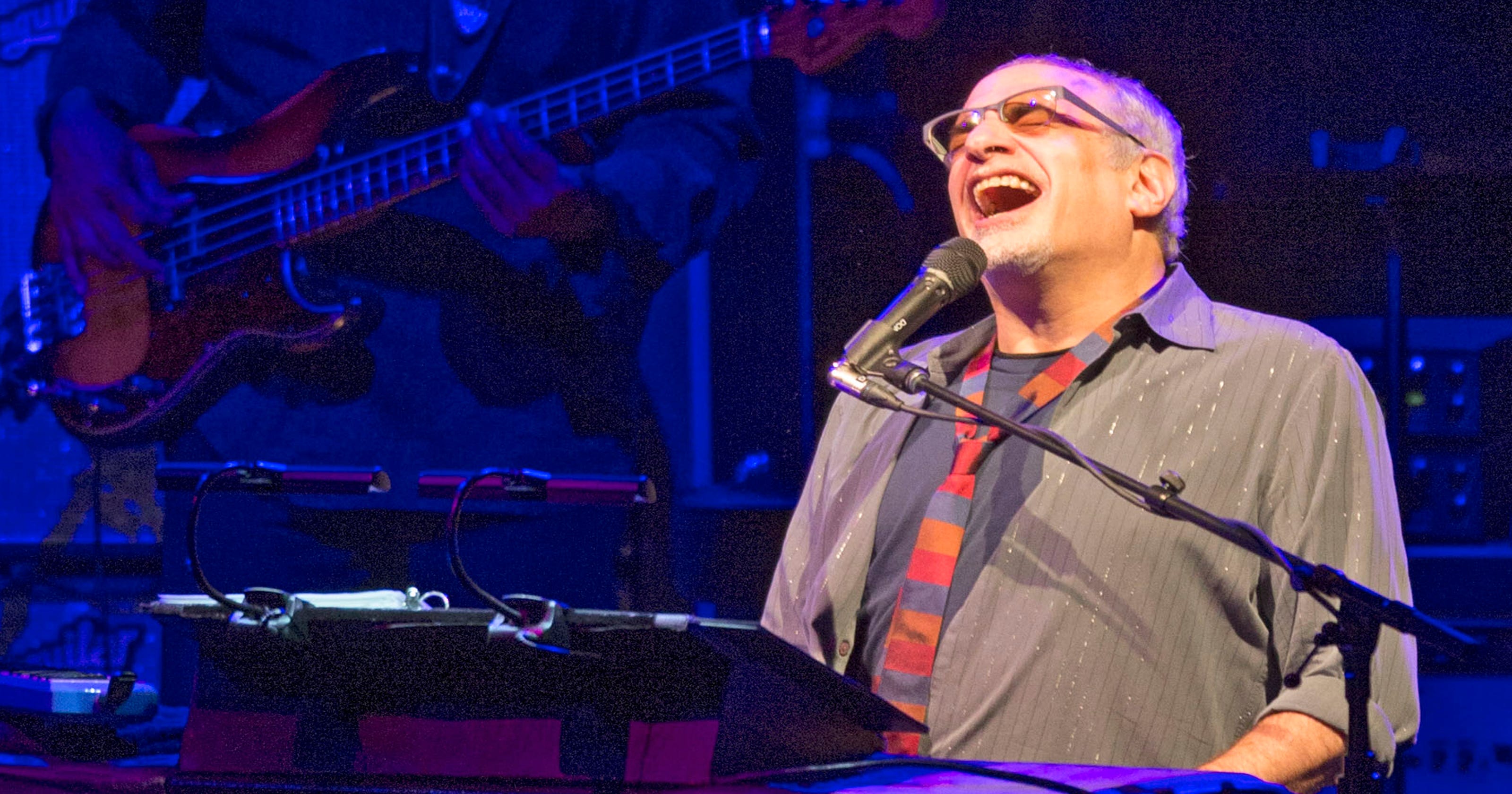 Review: Steely Dan bring best backing band to Phoenix