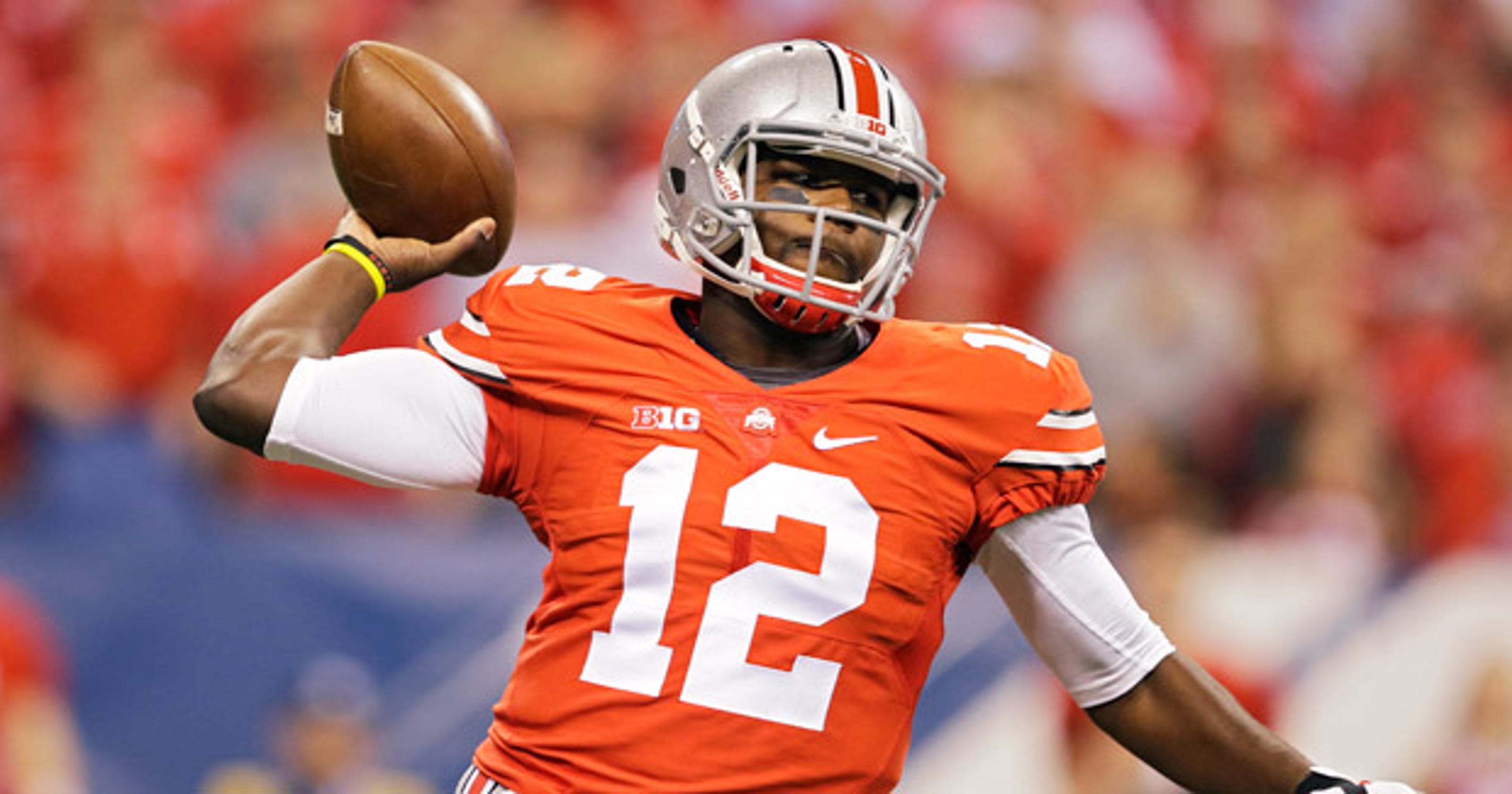First look Ohio State QB Cardale Jones at practice