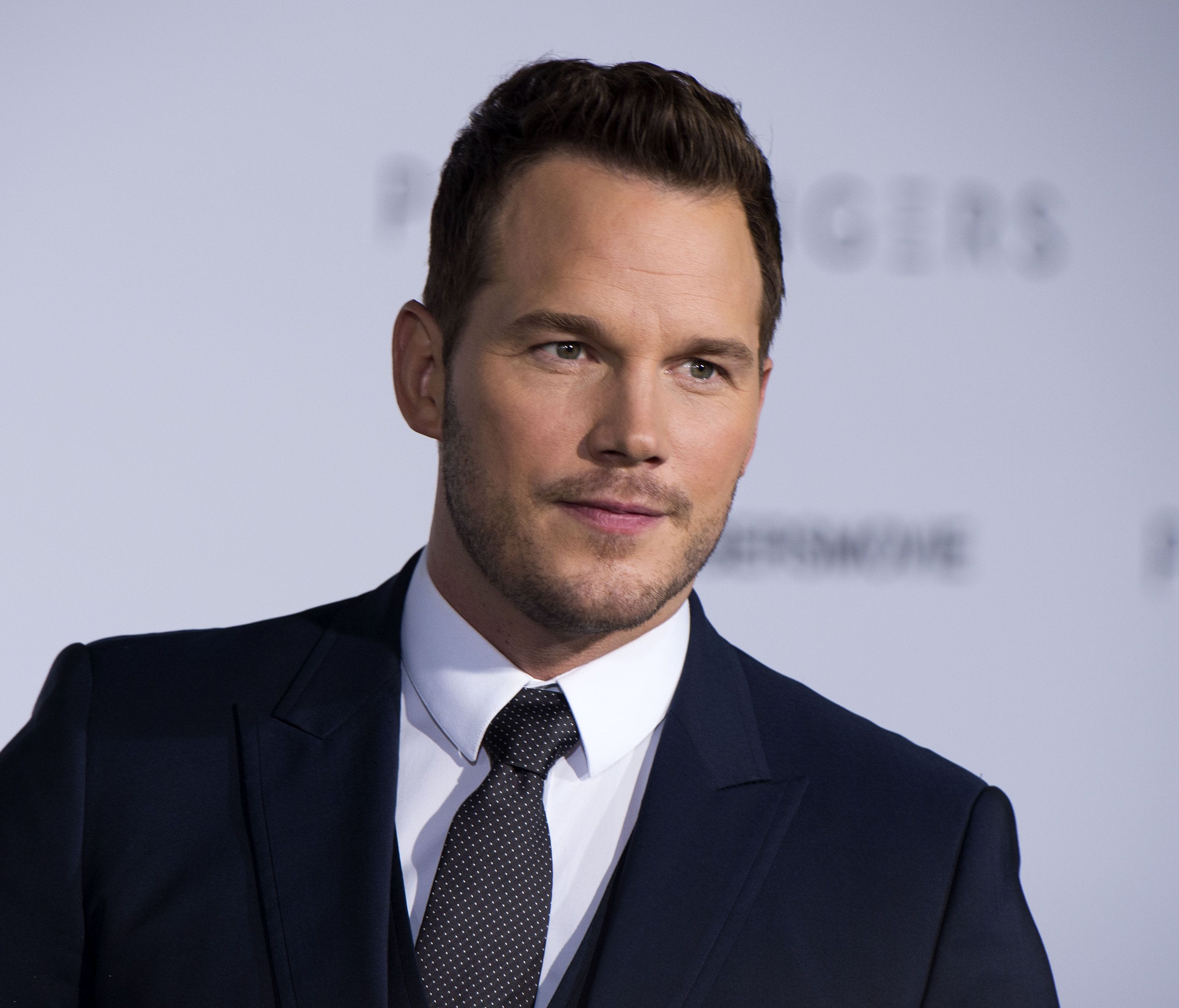 Chris Pratt has issued a 'PERVY DUDE ALERT' to warn followers about someone trying to impersonate him.