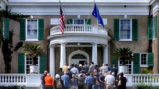 
A large tour group prepares to enter the Franklin D. Roosevelt home on Wednesday in Hyde Park. The Ken Burns documentary, “The Roosevelts: An Intimate History,” shown Sept. 14-20 on PBS, has left a large impact in Hyde Park.
