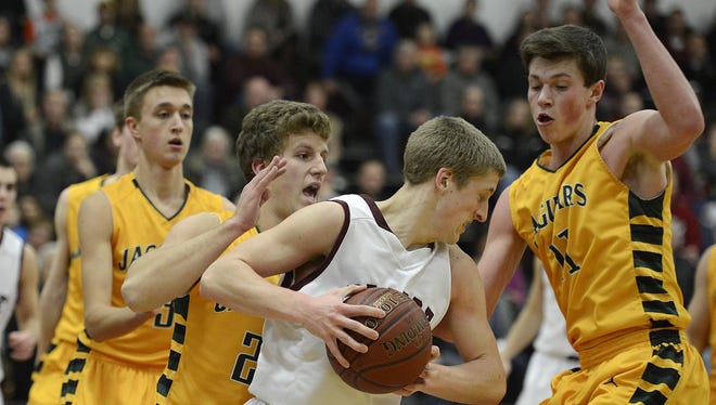 De Pere and Ashwaubenon will play twice during the regular season for sports like basketball after previously only playing once in the conference’s divisional format.