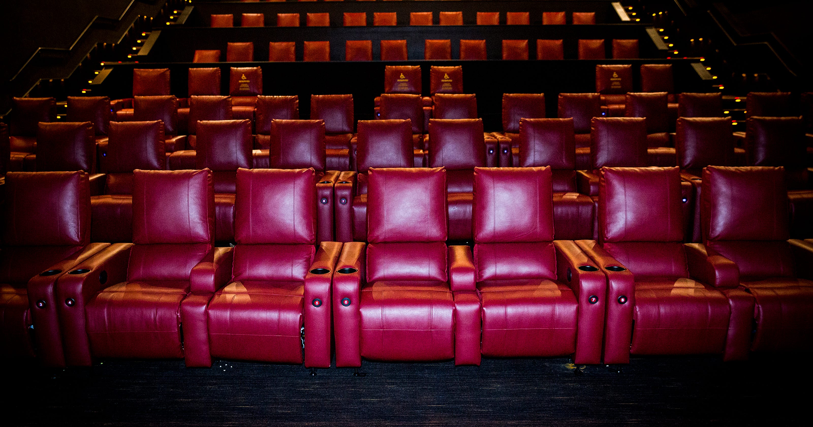 Muncie movie theater completes renovations