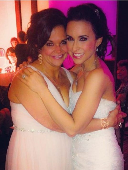 Mean Girls Star Lacey Chabert Is Married 