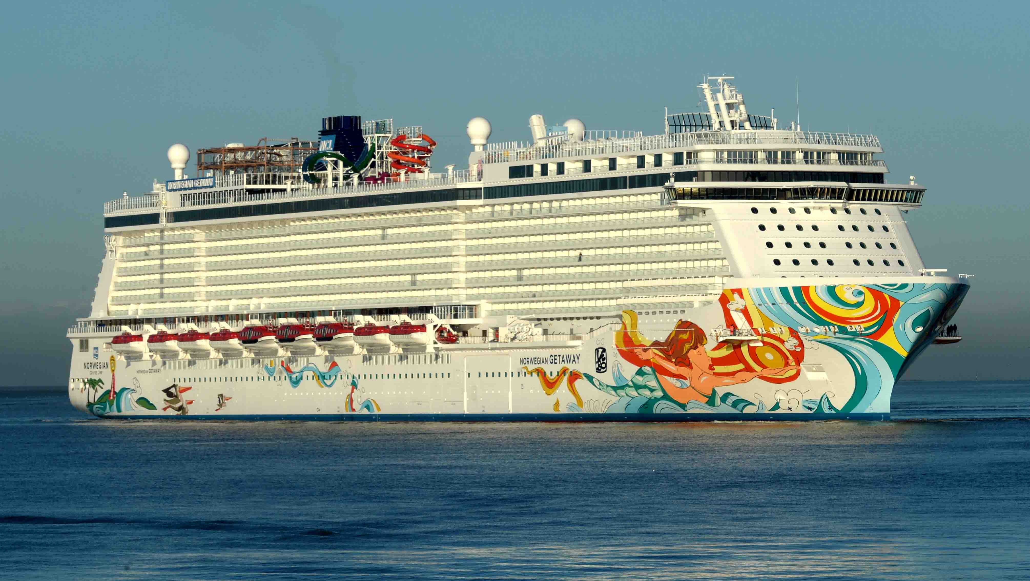 Norwegian Cruise Line to christen newest ship