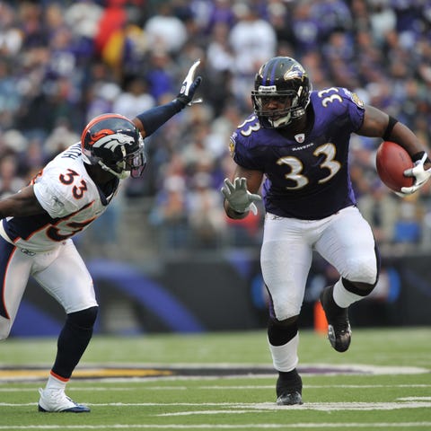 BALTIMORE - NOVEMBER 1:  Le'Ron M<cClain #33 of