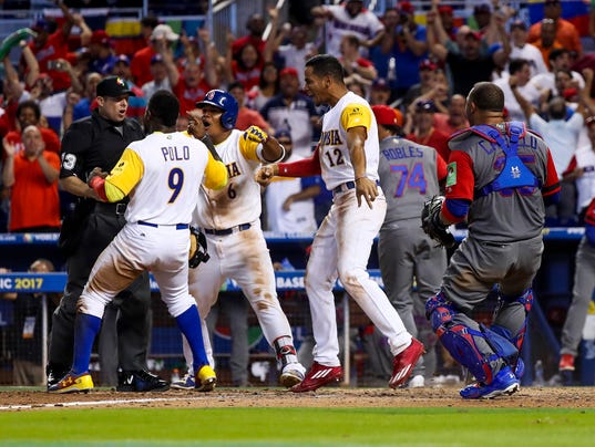 Colombia earns respect, nearly stuns Dominican Republic at ...