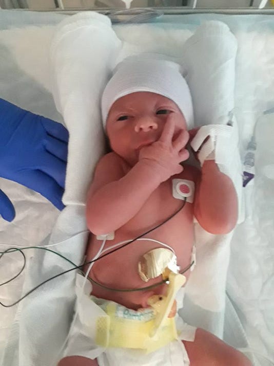 Florida Woman Mistakes 37 Week Pregnancy For Bad Chinese Food