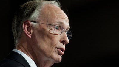 Governor Robert Bentley gives his State of the State Address at the State Capitol Building in Montgomery, Ala. on Tuesday evening February 2, 2016.