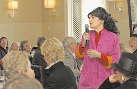 Ruth Reichl speaks about her cookbook, 'The Gourmet Cookbook', during a luncheon at Bacchus Restaurant in Milwaukee, Wis. Knight Ridder Tribune photo