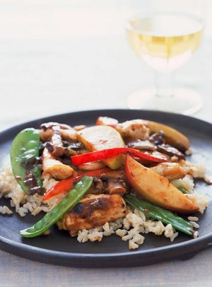 Ginger apple chicken stir-fry has a snappy taste and a touch of Asian influence.