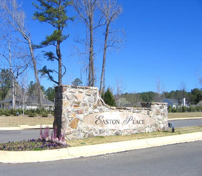 Easton Place is located on Hargrove Road East off of Skyland Boulevard and zoned for Tuscaloosa City schools Woodland Forrest Elementary, Eastwood Middle and Bryant High School.