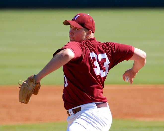 Alabama’s Tommy Hunter earned his ninth win of the season Saturday, setting a new school record for a Crimson Tide freshman.