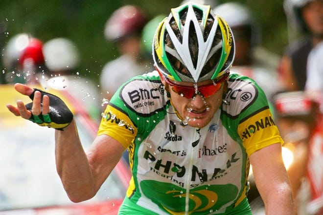 Allegations of doping against Tour de France winner Floyd Landis and other Phonak teammates have made it impossible to sell the team for owner Andy Rihs, who will instead fold it at the end of the season. Phonak, a Swiss hearing-aid firm, poured approximately $13.7 million annually into the running of the team.