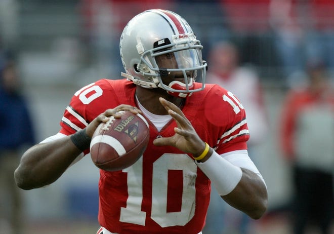 Troy Smith led Ohio State to a 12-0 record and a berth in the BCS national title game.