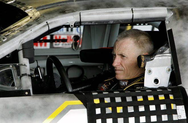 Mark Martin will jump into a Chevrolet this season after 19 years with Ford.