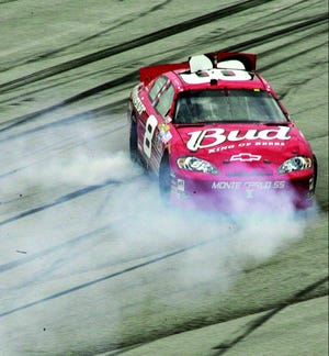 NASCAR driver Dale Earnhardt Jr. spins during the first Gatorade Duel qualifying race for Sunday's NASCAR Daytona 500 auto race at Daytona International Speedway in Daytona Beach, Fla., Thursday, Feb. 15, 2007. (AP Photo/Jim Topper)