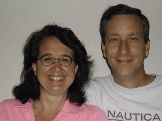 Amelia and Doug Manning of Discount Computers