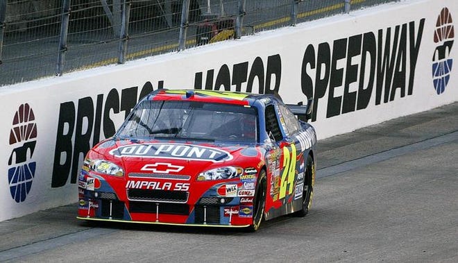 Jeff Gordon won the Food City 500 pole at Bristol Motor Speedway on Friday, the first race that will feature new Chevrolet and Dodge models with the Car of Tomorrow.