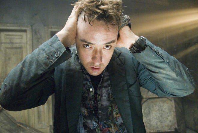 John Cusack ignores sound advice and asks for room "1408."