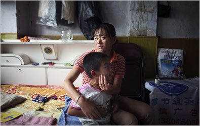 Du Haipeng with his mother, Fu Liguang, was hurt by a tainted drug from a company that China’s regulators approved.