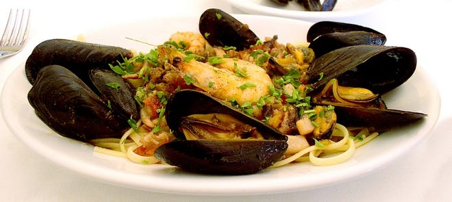 "I Linguine del Pescatore", or fisherman's linguine, is a typical dish in southern Italy.