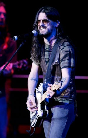 Singer Shooter Jennings will make his Grand Ole Opry debut Tuesday.