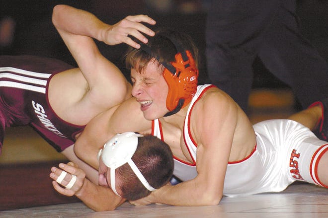 Pocono Mountain East Scott Stout and Colton Reed of Shikellany in their 112 pound match.