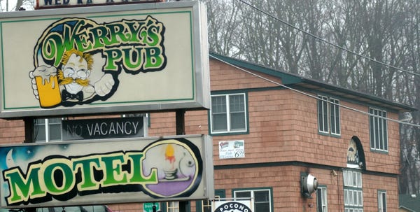 Werry’s Pub in Marshalls Creek has been closed since Nov. 21. The restaurant/pub’s liquor license expired Oct. 1. An extension was granted to file the necessary paperwork, but it was never handed in.
