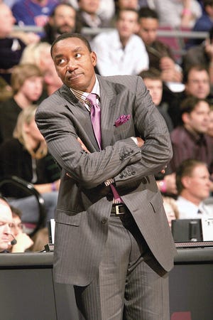 AUBURN HILLS, MI - NOVEMBER 21: Head Coach Isiah Thomas of the New York Knicks reacts during a game against the Detroit Pistons on November 21, 2007 at the Palace of Auburn Hills in Auburn Hills, Michigan. NOTE TO USER: User expressly acknowledges and agrees that, by downloading and/or using this photograph, User is consenting to the terms and conditions of the Getty Images License Agreement. Mandatory Copyright Notice: Copyright 2007 NBAE (Photo by Einstein/D. Lippitt/NBAE via Getty Images)