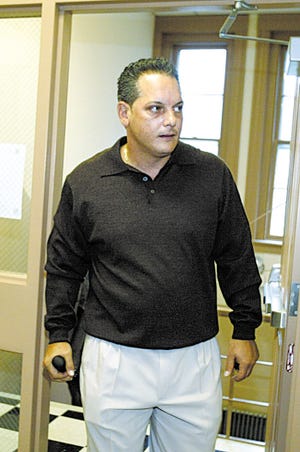 Mike Visconti arrives at court in Highland Falls to face gambling charges in June 2006.