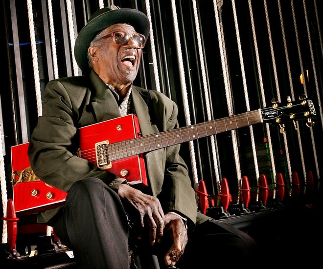 Music legend Bo Diddley poses at the Curtis M. Phillips Center for the Performing Arts in Gainesville on July 28, 2006.