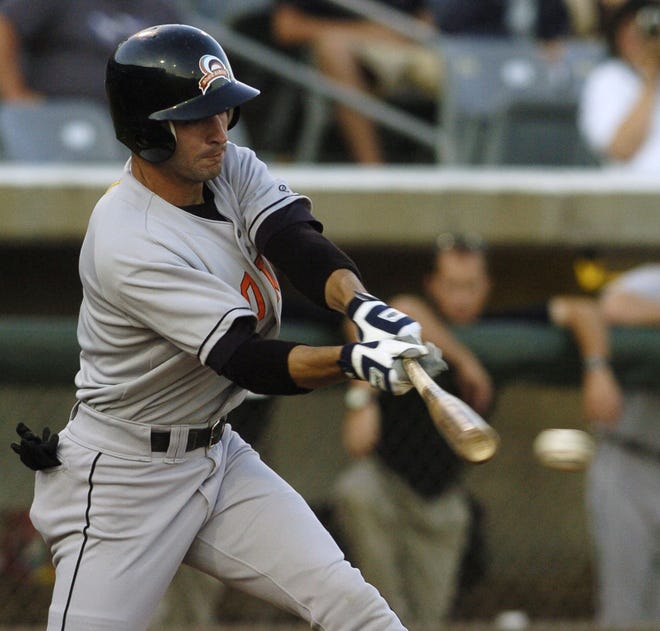 East Lyme native Todd Donovan, shown here in 2006 playing for Bowie in an Eastern League game at Dodd Stadium against the Connecticut Defenders, is nearing 300 career stolen bases.