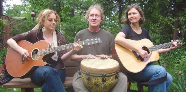 The trio S R Jones, which includes Kewanee native Rob Lininger, center, will be featured at a fund-raiser Saturday, Sept. 27, to benefit Friends of the Kewanee Public Library. Other members of the group include Susan Blom and Kathy Jones.