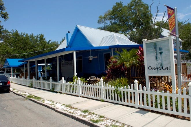STAFF ARCHIVE PHOTO / 2008
Sarasota's Canvas Cafe makes it easy to search for a new beer with its "Beer 
Fest" today at 5:30 p.m.at 239 S. Links Ave.
