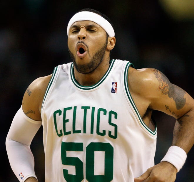 Celtics guard Eddie House reacts after hitting a 3-point shot against the Kings during the fourth quarter on Wednesday night.