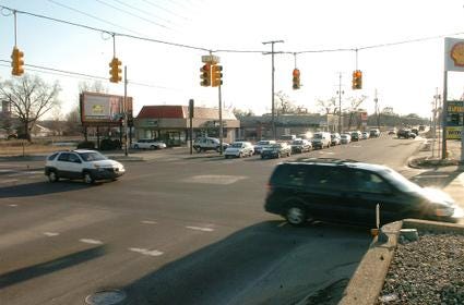 Intersection at River Avenue and Douglas Avenue