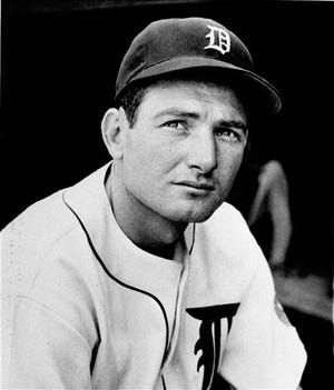 In this June 6, 1946 file photo, Detroit Tigers third baseman George Kell is shown in Detroit.